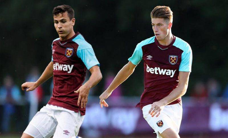 集仪式中 集仪式中